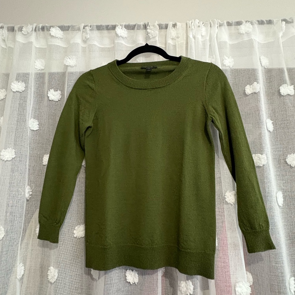 J. Crew Classic Olive Green Women's Sweater - XS